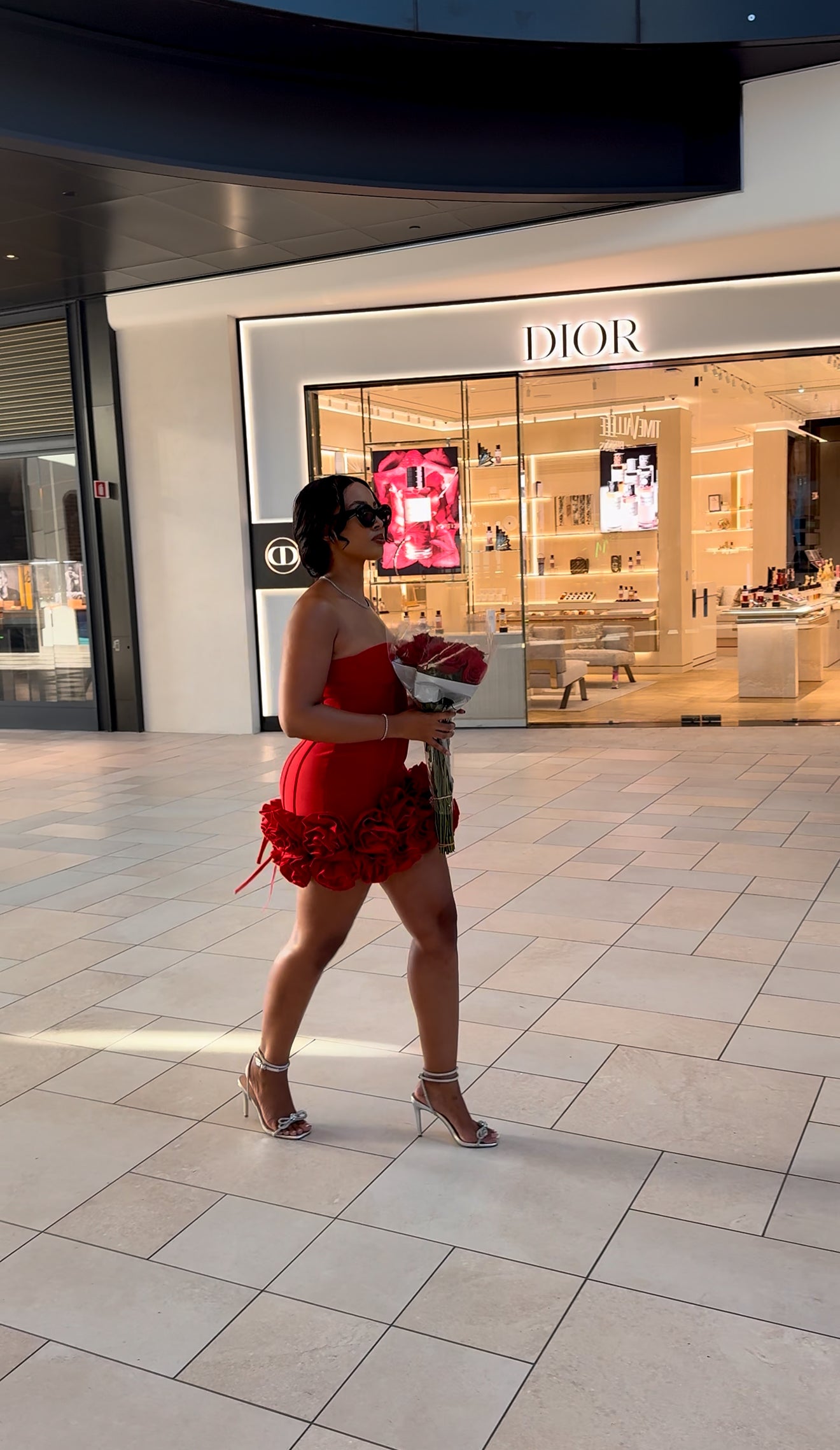 Scarlet Elegance - TAMY DOLL HAIR 